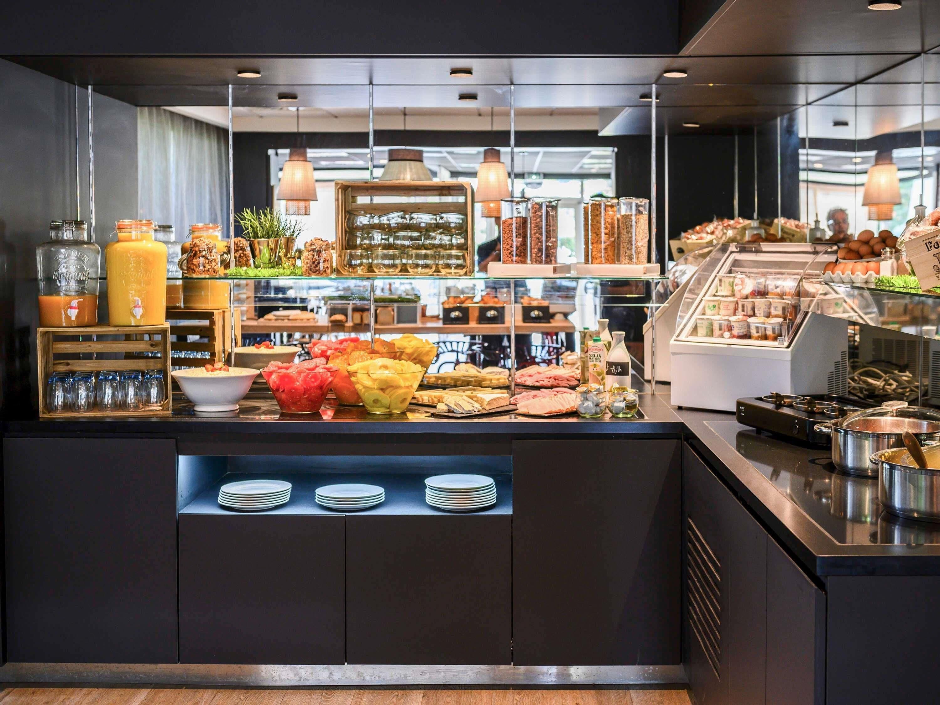 Daily buffet breakfast (EUR 18.50 per person)