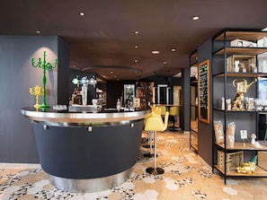 Bar (en el alojamiento)