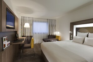 Superior Room, 1 Double Bed with Sofa bed | Premium bedding, minibar, in-room safe, desk