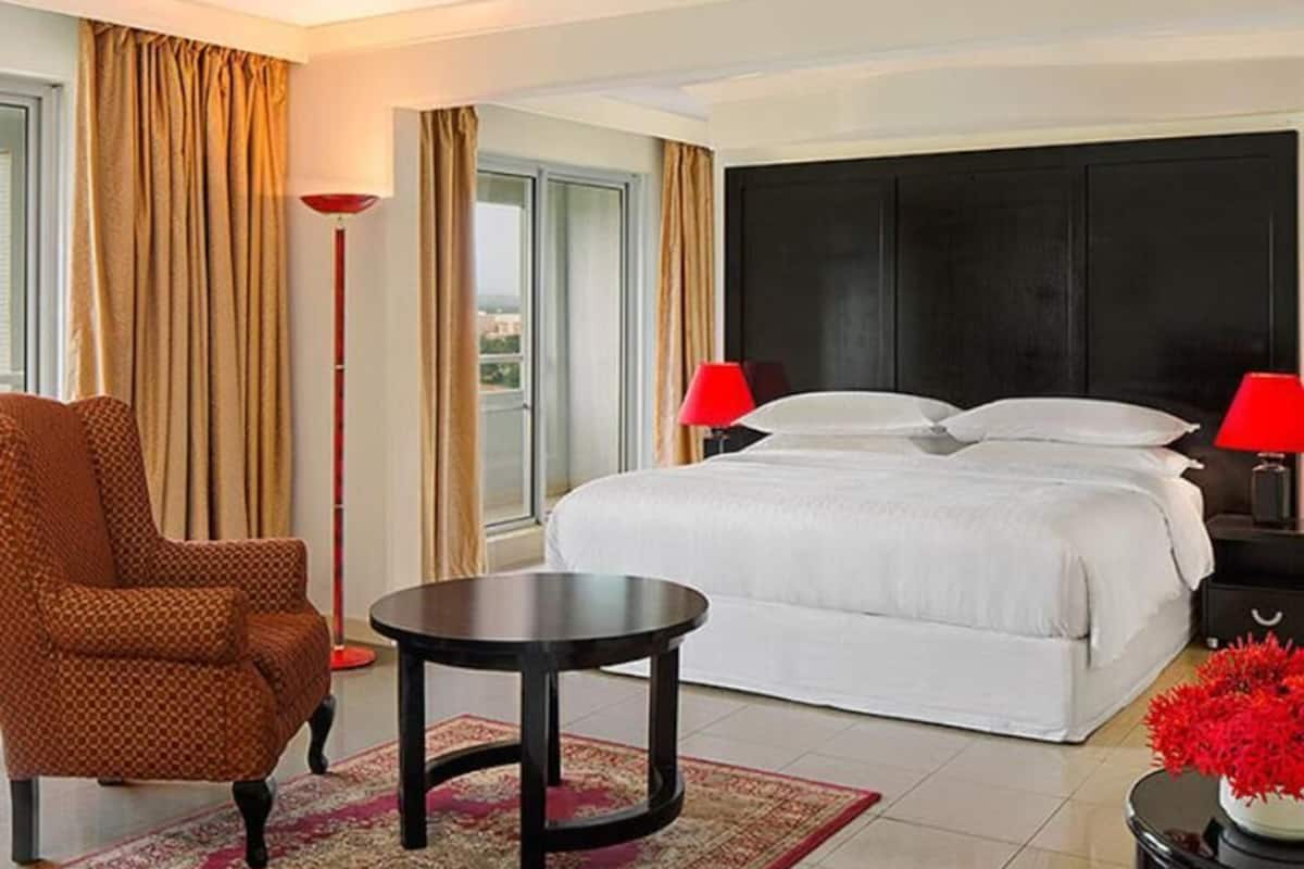 Premium bedding, down comforters, pillowtop beds, minibar