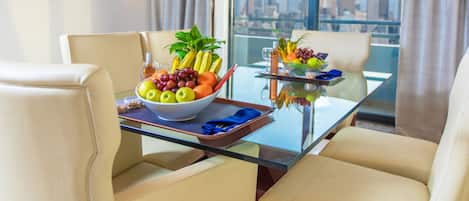 Premium Executive Suite | 1 slaapkamer, luxe beddengoed, donzen dekbedden, pillowtop-bedden