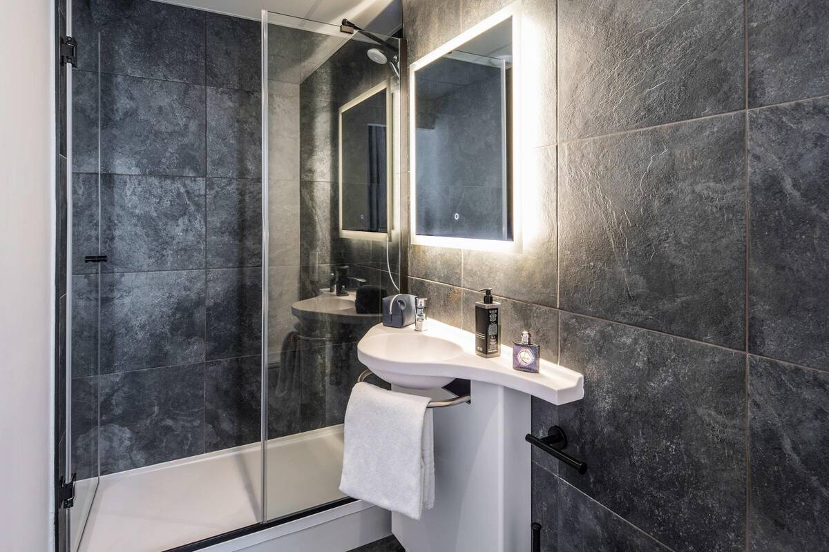 premium bedding, in-room safe, desk, iron/ironing board