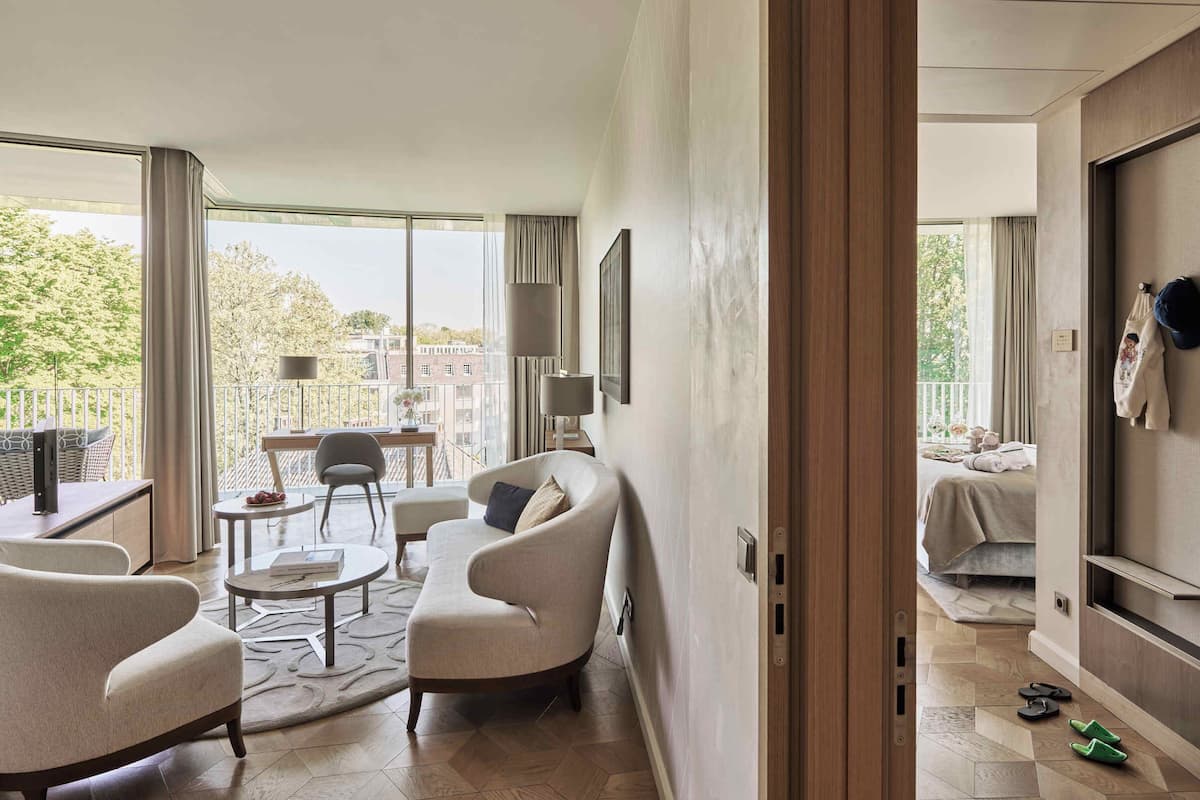 Executive suite, 1 slaapkamer, balkon | 1 slaapkamer, luxe beddengoed, een minibar met enkele gratis items