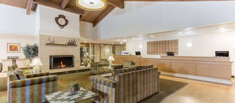 La Quinta Inn & Suites by Wyndham Redding