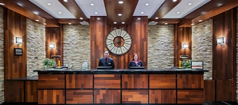 Crowne Plaza Newark Airport by IHG