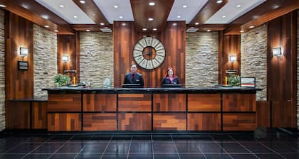 Crowne Plaza Newark Airport by IHG