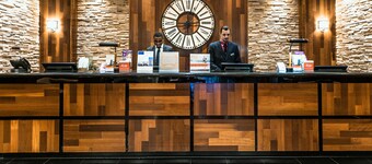 Crowne Plaza Newark Airport by IHG