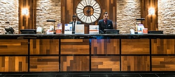 Crowne Plaza Newark Airport by IHG
