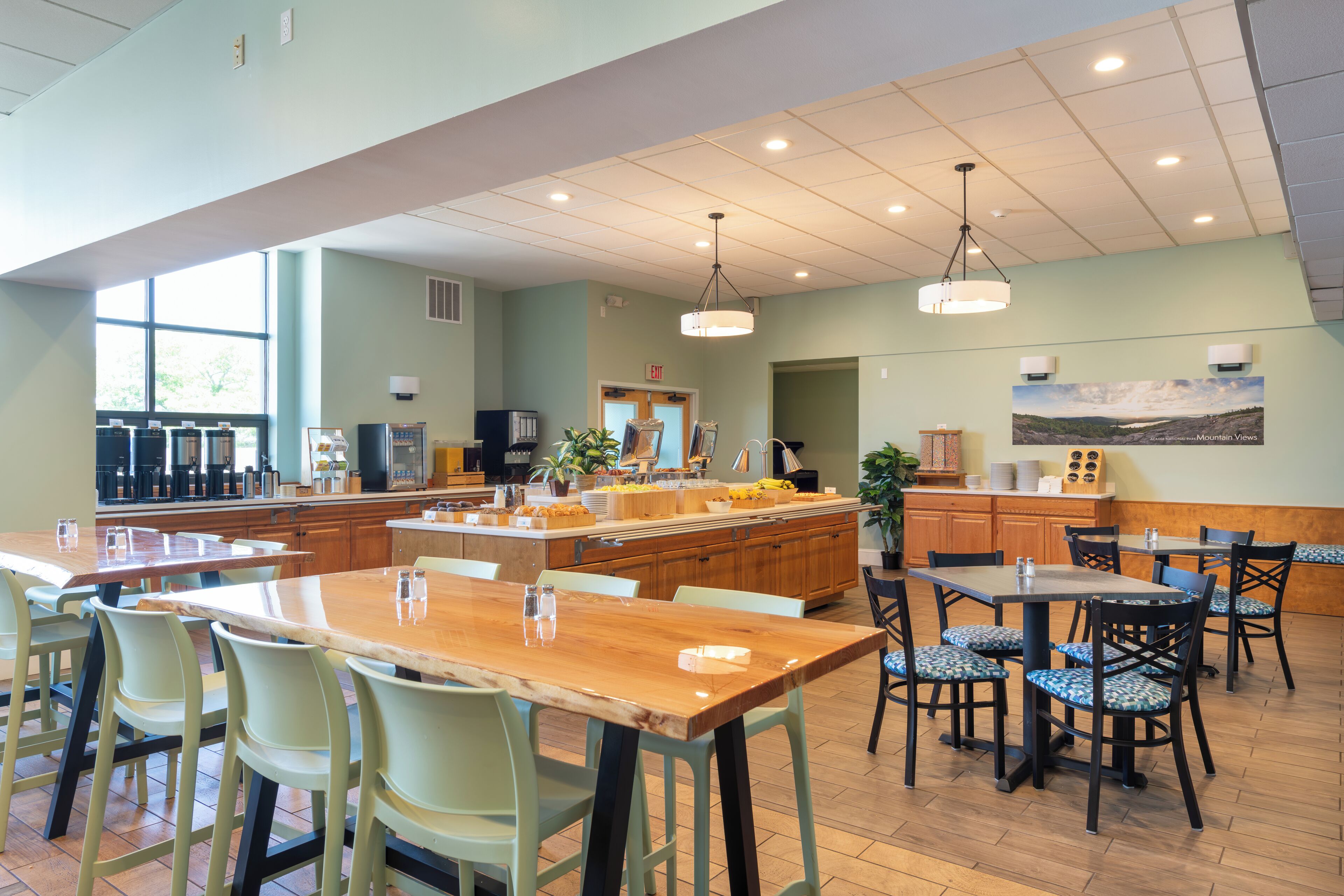 free daily on-the-go breakfast