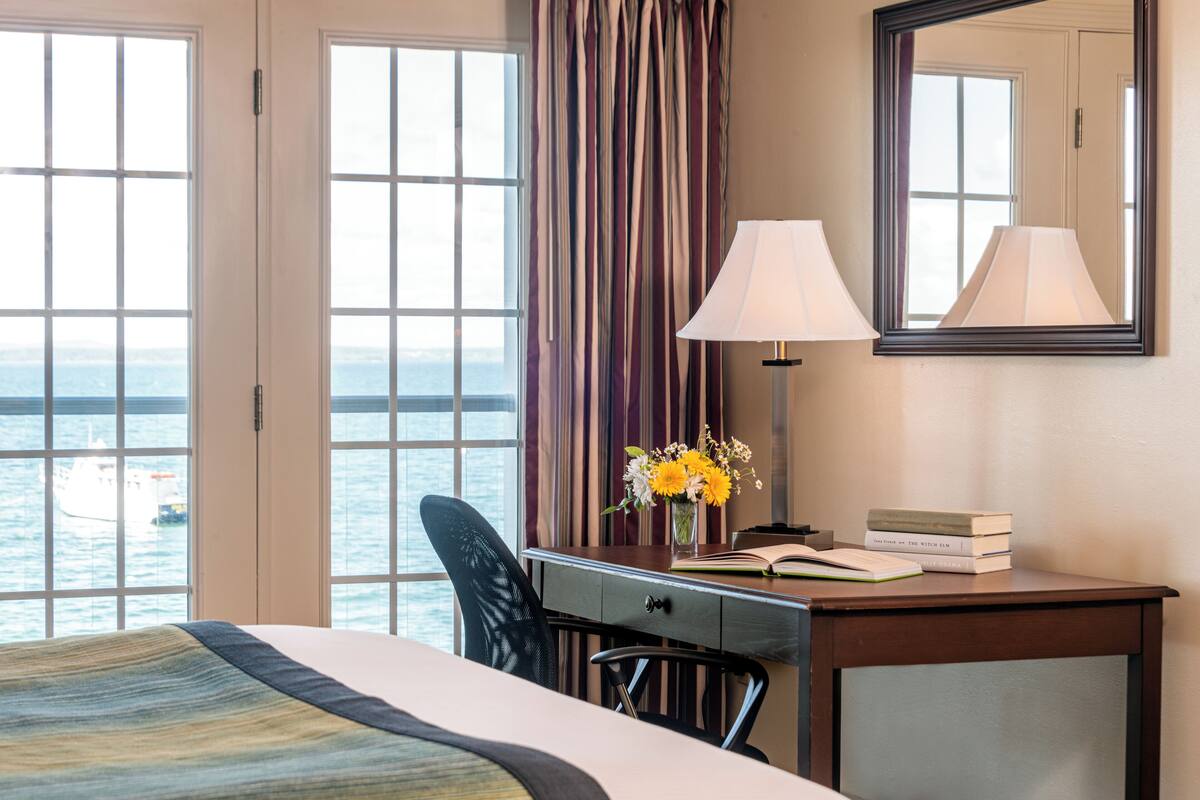 egyptian cotton sheets, in-room safe, individually decorated