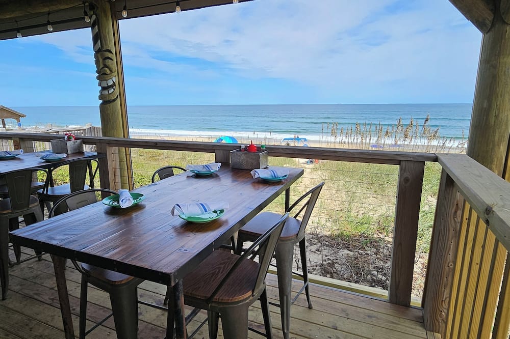 Ramada Plaza by Wyndham Nags Head Oceanfront