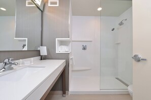 Bathroom - Courtyard by Marriott St. Louis St. Peters (St. Peters)