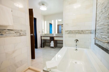 Drury Plaza Hotel Orlando Disney Springs Area - Image 12