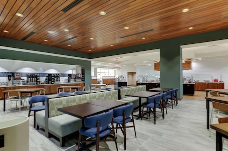 Drury Plaza Hotel Orlando Disney Springs Area - Image 41