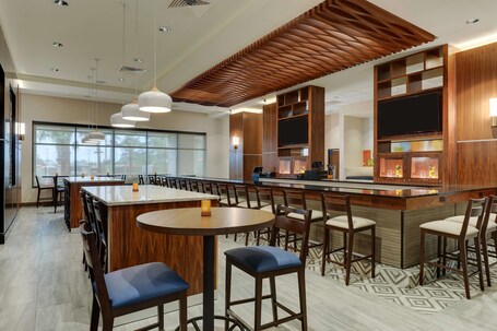Drury Plaza Hotel Orlando Disney Springs Area - Image 57