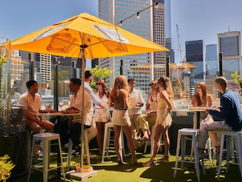 Pullman Melbourne City Centre