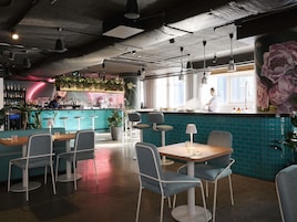 2 bars/lounges, rooftop bar
