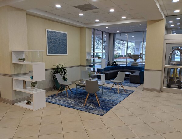 Sala de estar en el lobby