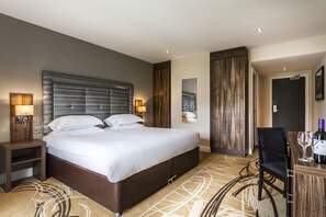 Standard Room, Valley View | Egyptian cotton sheets, premium bedding, in-room safe