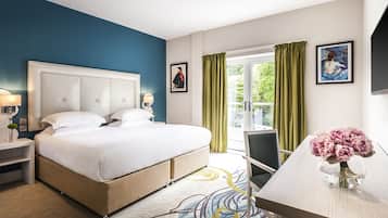 Egyptian cotton sheets, premium bedding, in-room safe