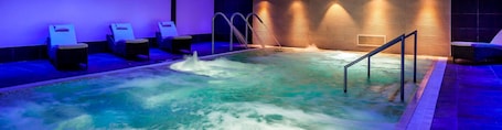 Salas de tratamiento para parejas, un sauna, baño turco