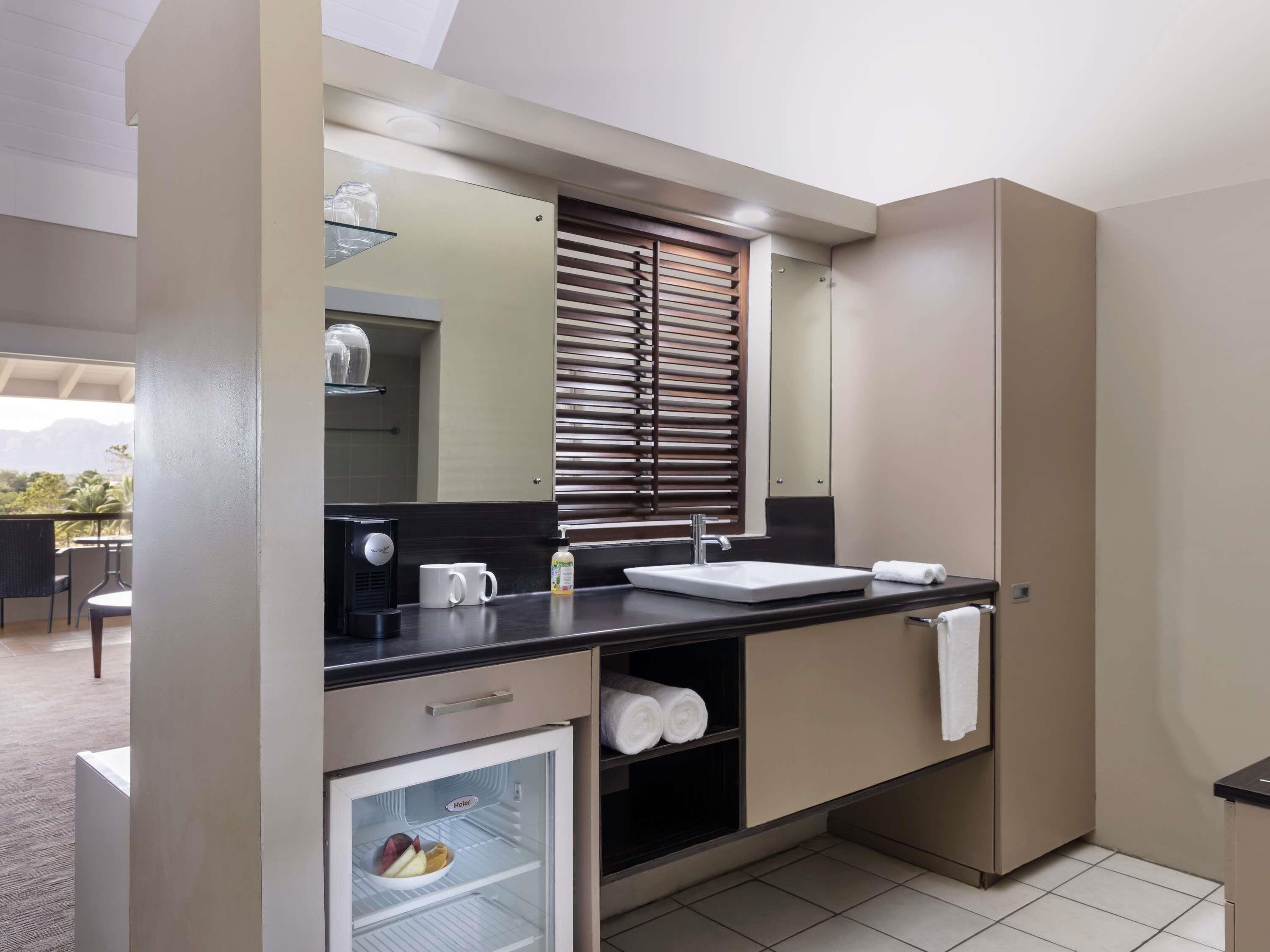 Minibar, in-room safe, individually furnished, desk