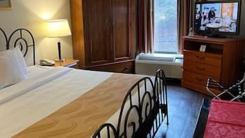 高档床上用品、熨斗/熨衣板、婴儿床、折叠床/加床(额外收费)