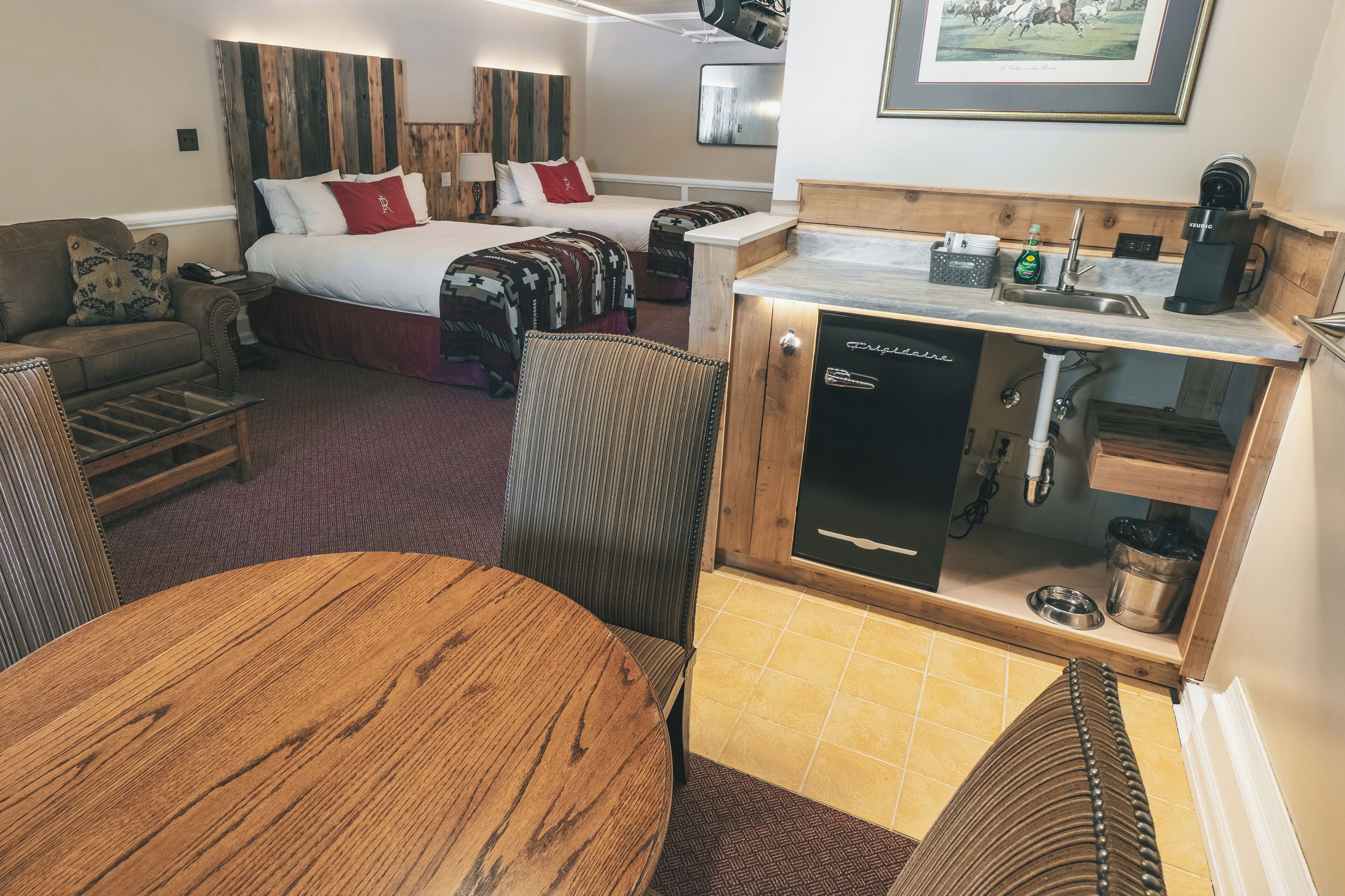 family single room, mountain view | 1 bedroom, premium bedding, down duvets, iron/ironing board