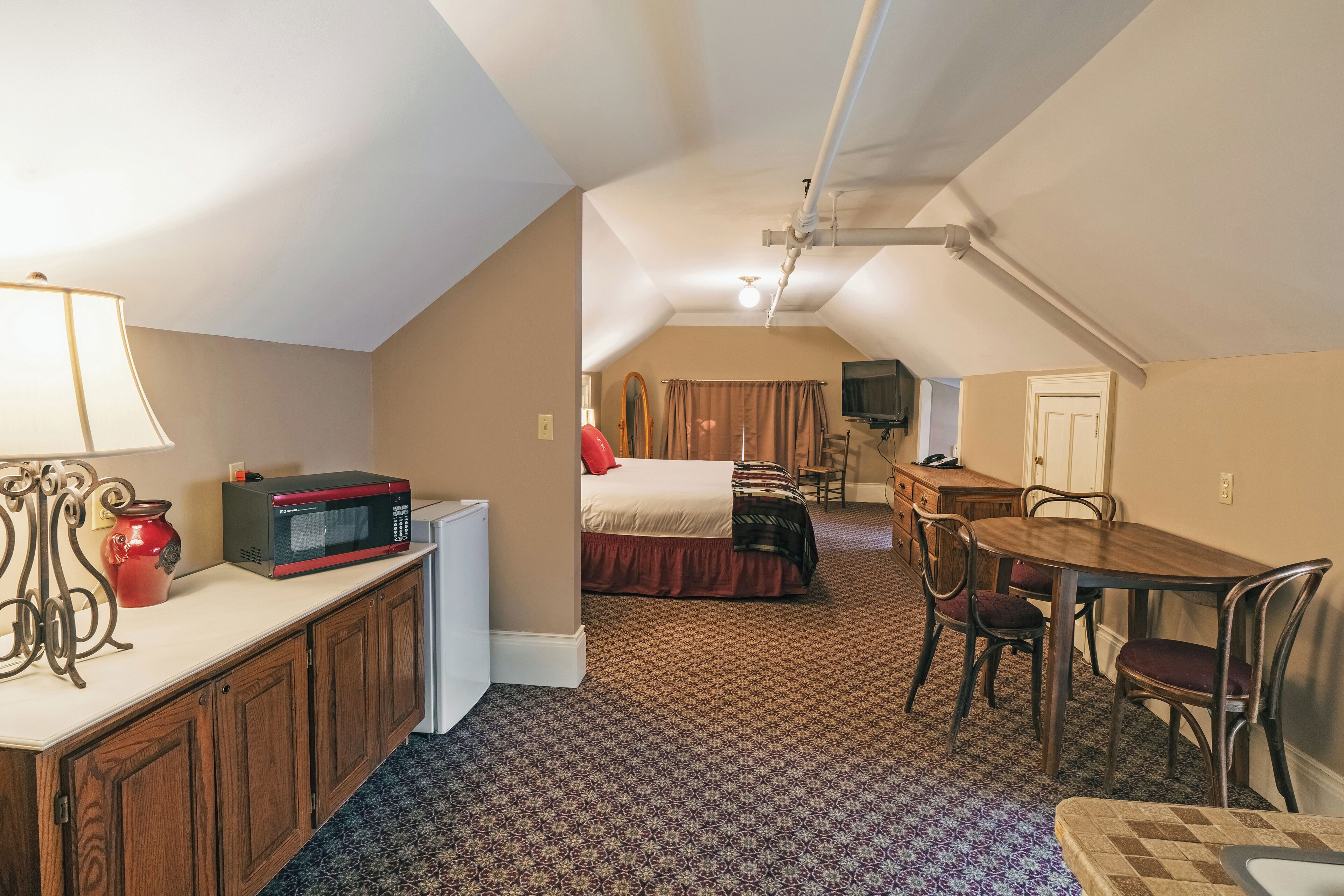 standard room, multiple beds | 1 bedroom, premium bedding, down duvets, iron/ironing board