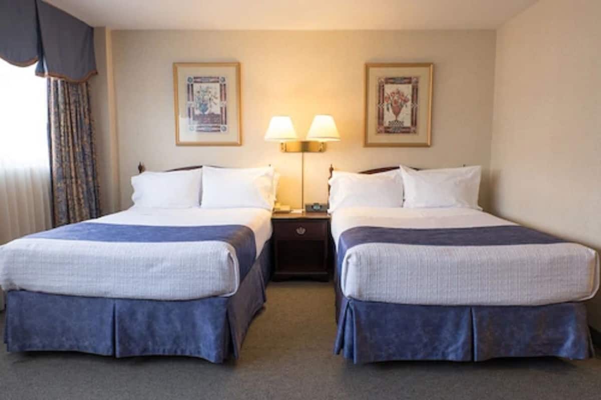 Desk, blackout curtains, iron/ironing board, free WiFi