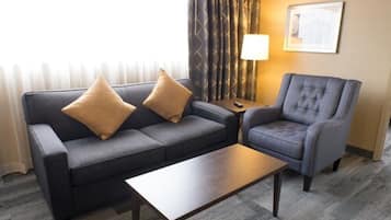 Superior Suite (Deluxe) | Desk, blackout drapes, iron/ironing board, free WiFi