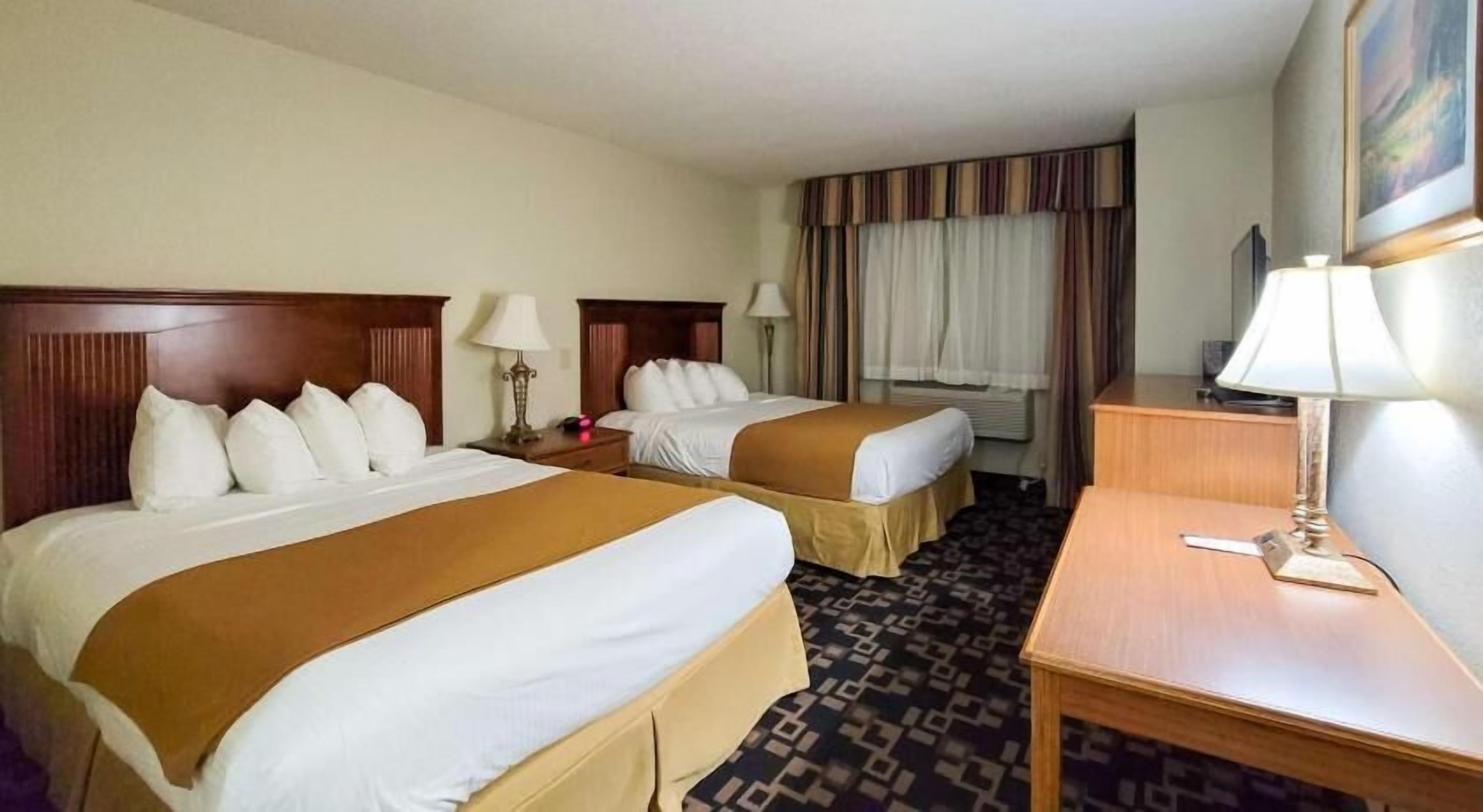 In-room safe, desk, laptop workspace, blackout curtains