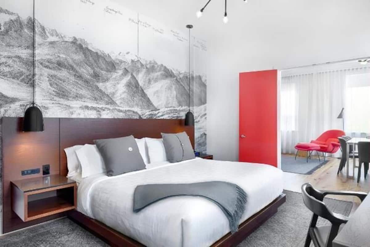 Premium bedding, down comforters, pillowtop beds, in-room safe
