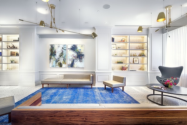 Sala de estar en el lobby