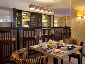 Colazione (14.90 EUR a persona)