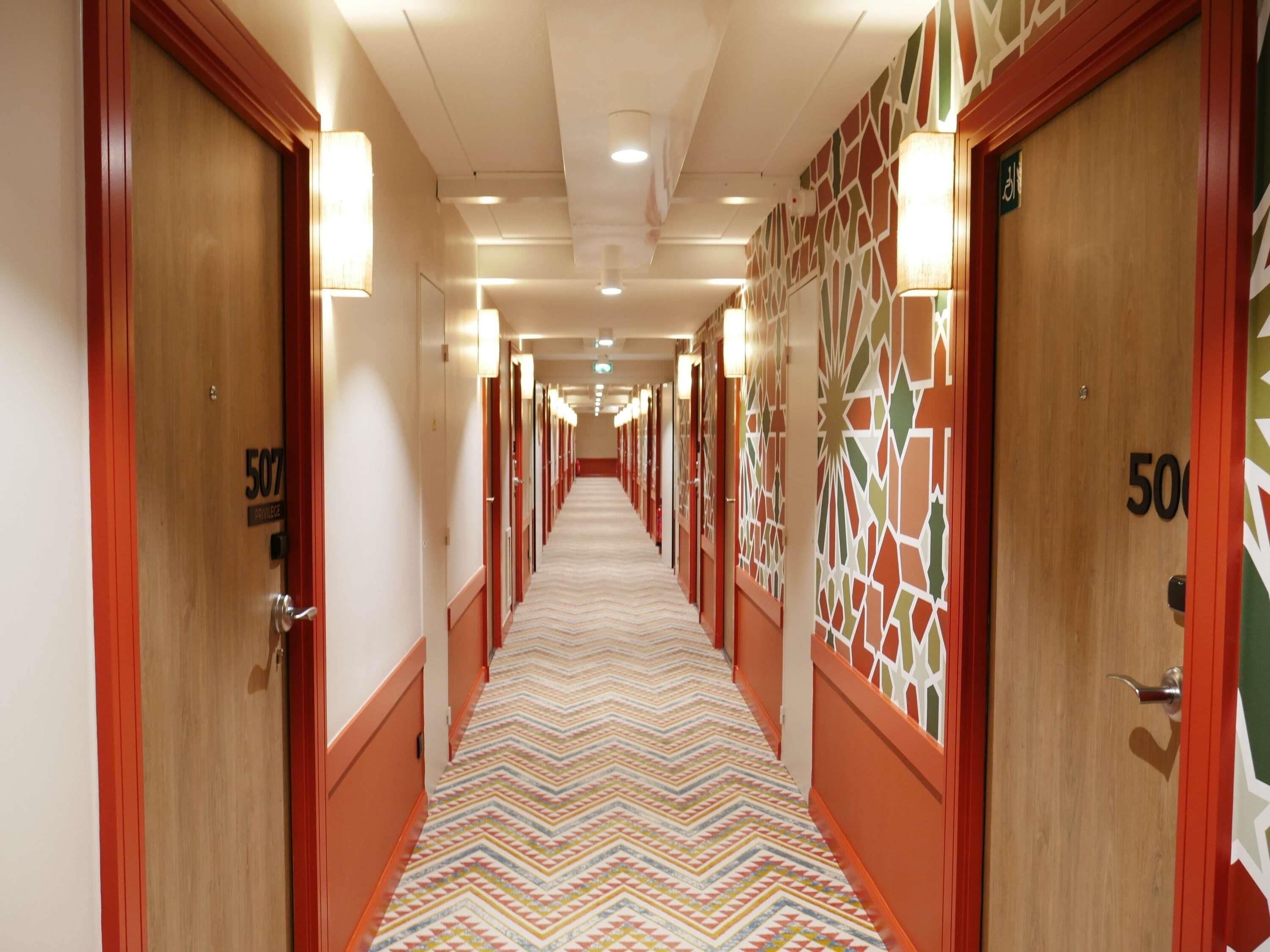 Superior Room, 2 Twin Beds | Minibar, in-room safe, desk, blackout drapes