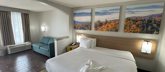 Days Inn & Suites by Wyndham Tuscaloosa - Univ. of Alabama