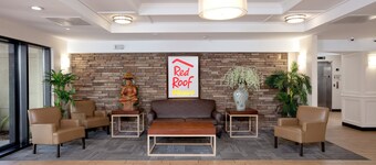 Red Roof Inn PLUS+ Miami Airport