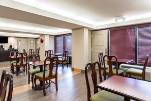 Free daily continental breakfast  - Quality Inn Manassas (Manassas)