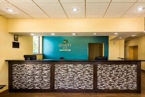 Lobby - Quality Inn Manassas (Manassas)