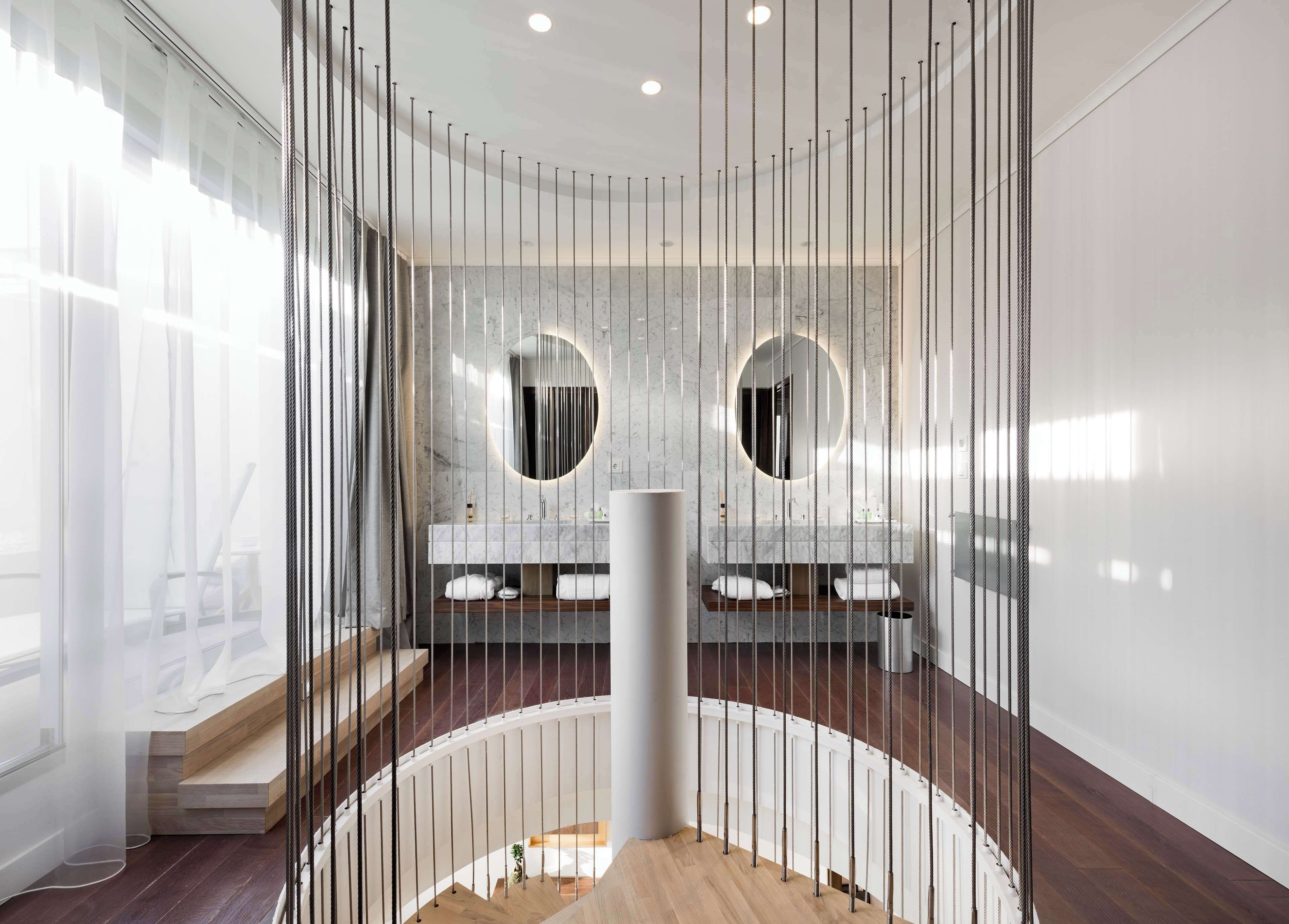 Rainfall showerhead, designer toiletries, hair dryer, towels