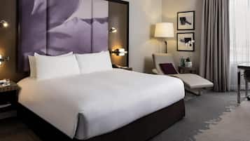 Rom – deluxe, 1 kingsize-seng, utsikt mot lagune | Sengetøy av topp kvalitet, senger med overmadrass og safe på rommet