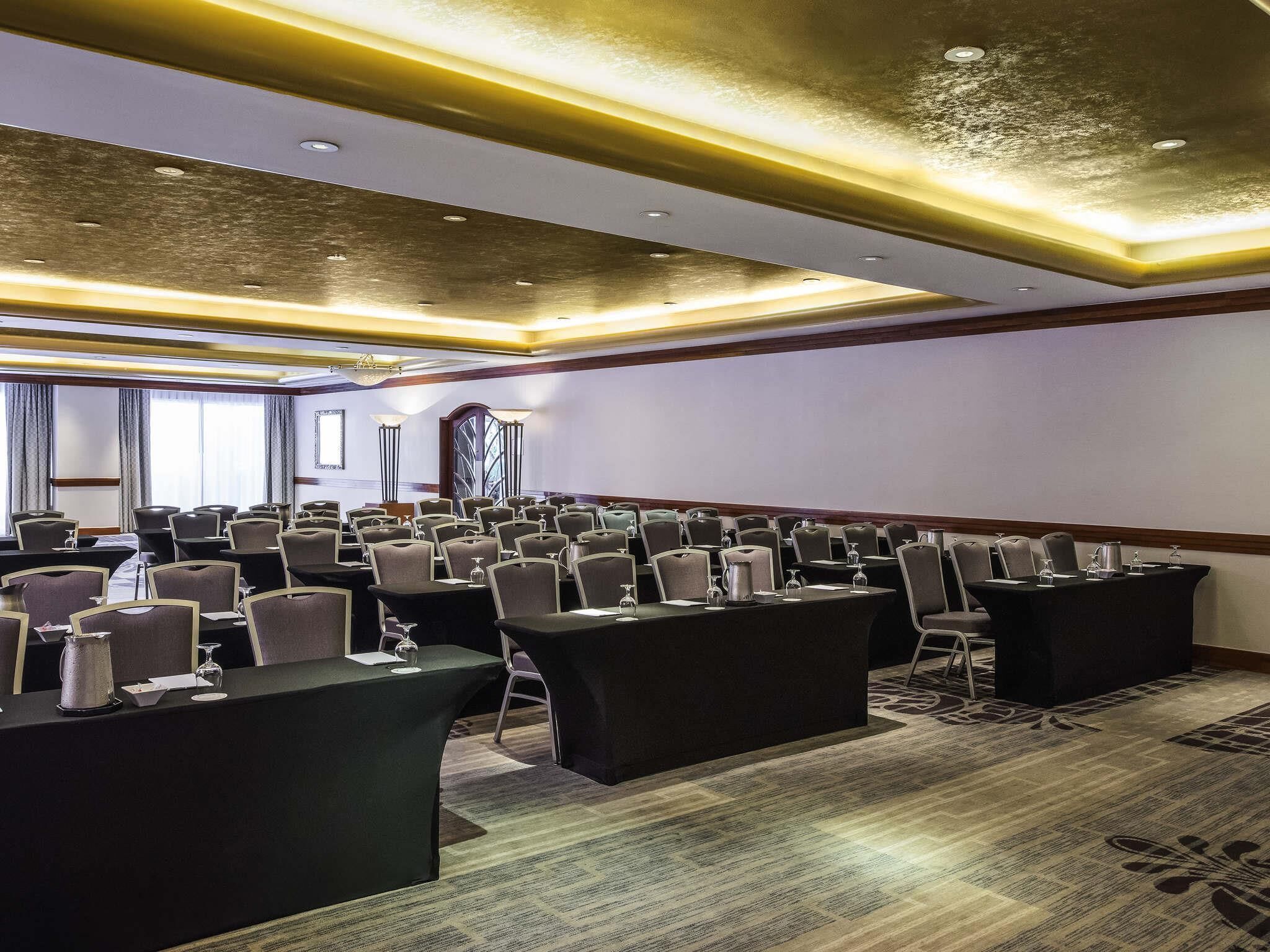 Meeting facility