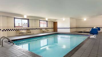 Indendørs pool