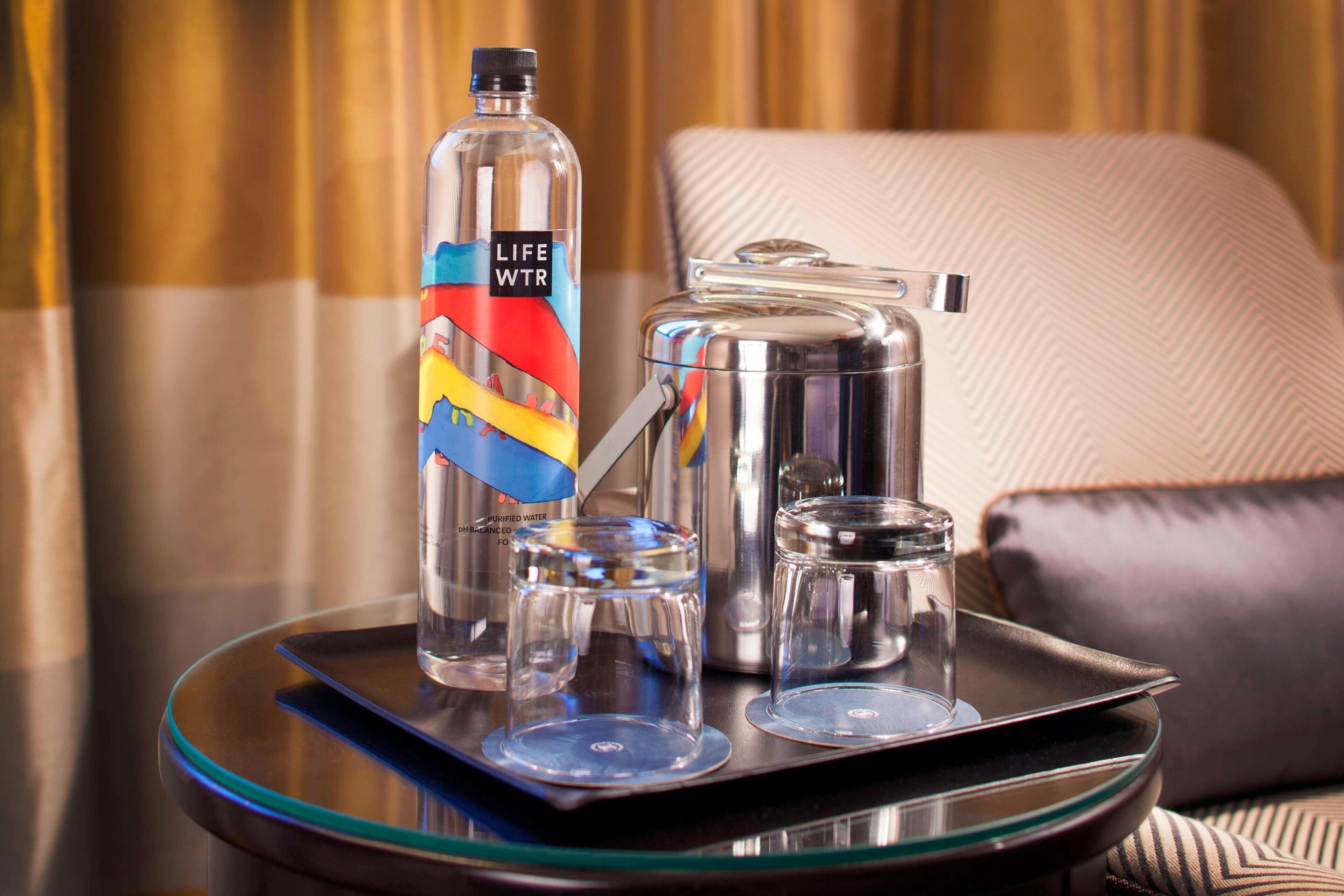 in-room safe, desk, laptop workspace, blackout curtains