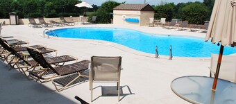 Clarion Pointe