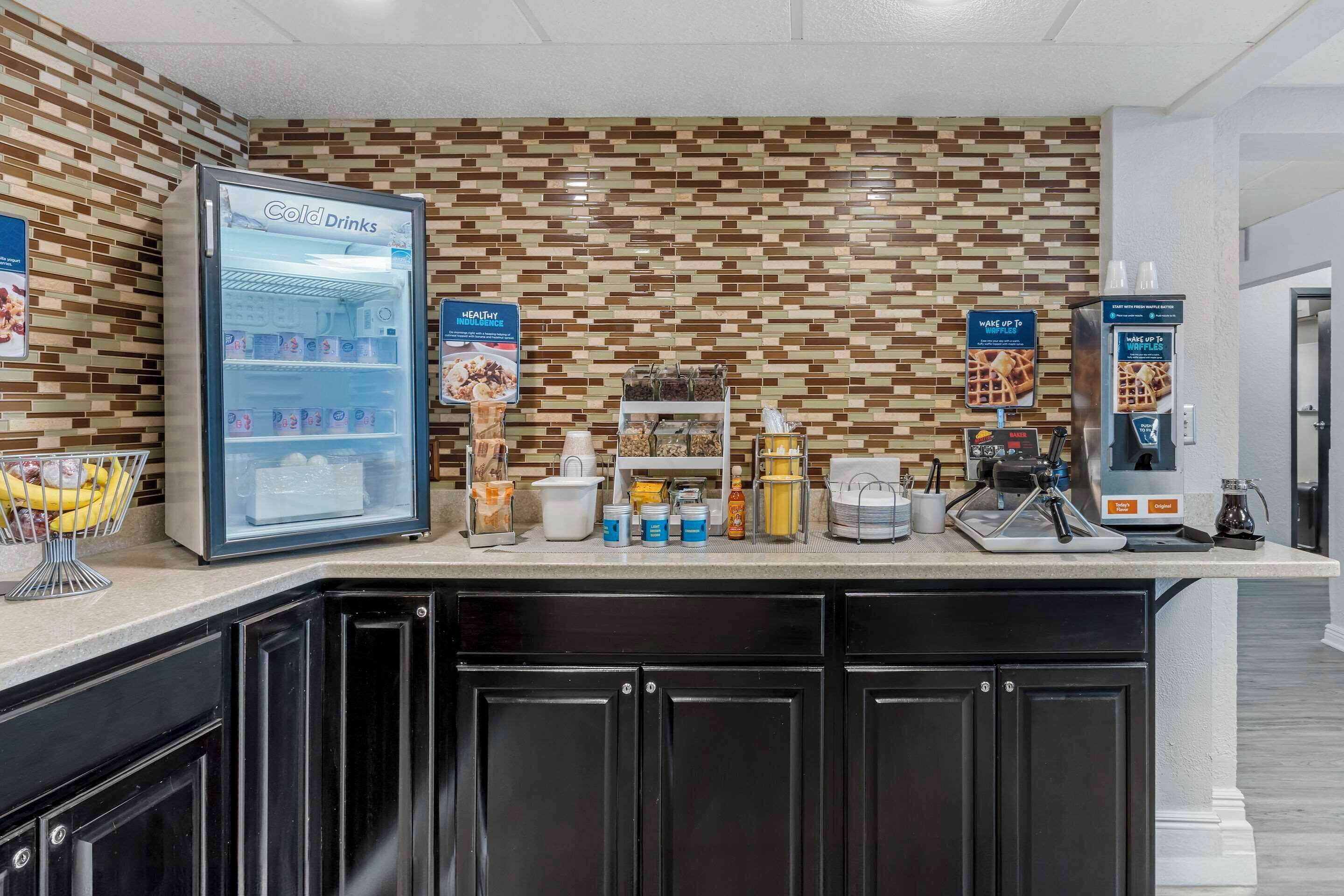 free daily self-service breakfast