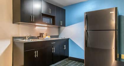 Hawthorn Extended Stay by Wyndham Chambersburg