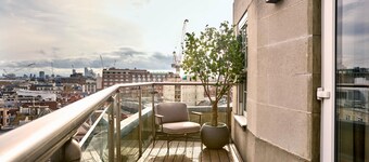 Radisson Blu Hotel, London Bond Street