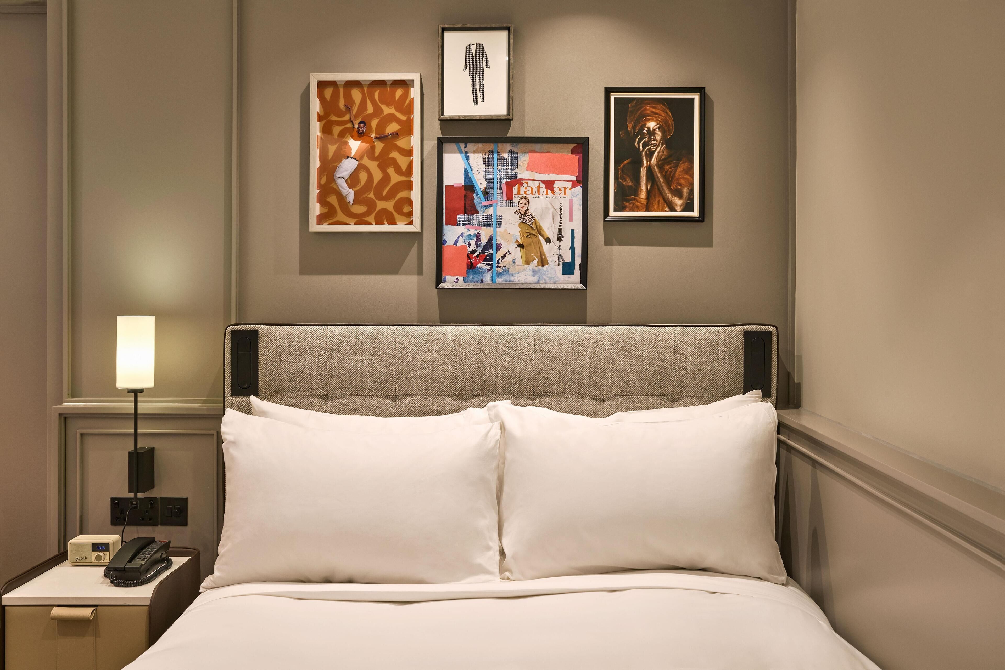 Premium bedding, in-room safe, desk, laptop workspace